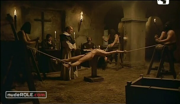 9. Garazi nude – Akelarre (1984)