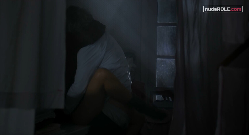 4. Marie-Laure sexy, Léonore nude – The Holy Family (2019)