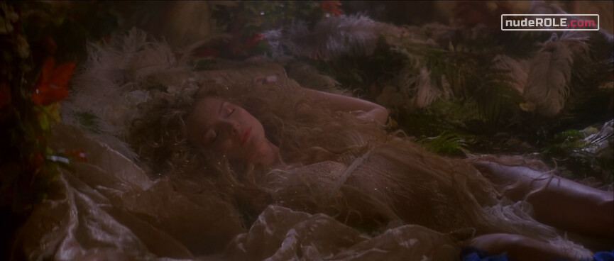 13. Hermia sexy, Helena sexy – A Midsummer Night's Dream (1999)