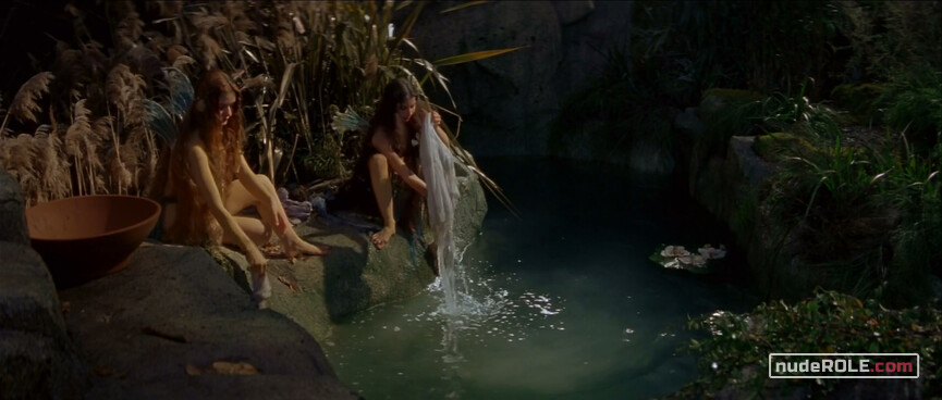 24. Hermia sexy, Helena sexy – A Midsummer Night's Dream (1999)