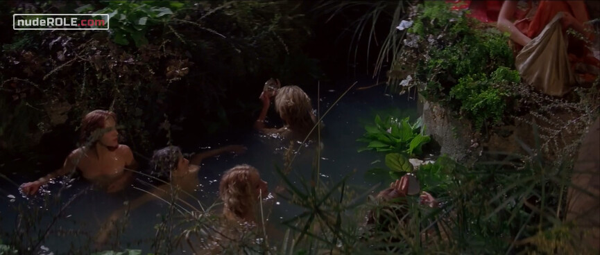 3. Hermia sexy, Helena sexy – A Midsummer Night's Dream (1999)