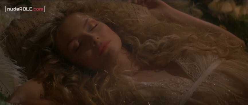 6. Hermia sexy, Helena sexy – A Midsummer Night's Dream (1999)