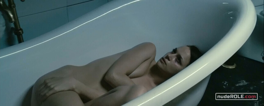 1. Lana sexy, Yulia sexy – You and I (2011)