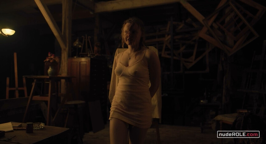 2. Hilke Jepsen nude – The German Lesson (2019)