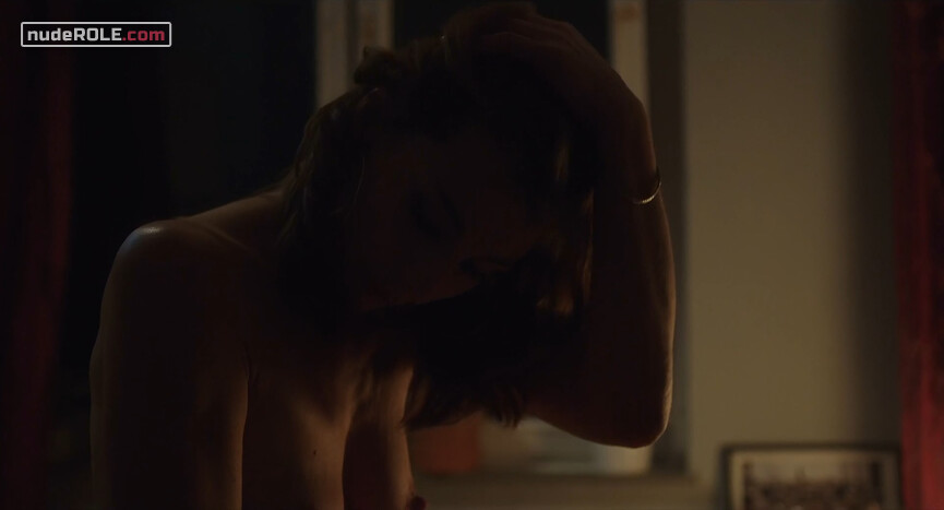4. Susanne nude – Vaterliebe (2020)