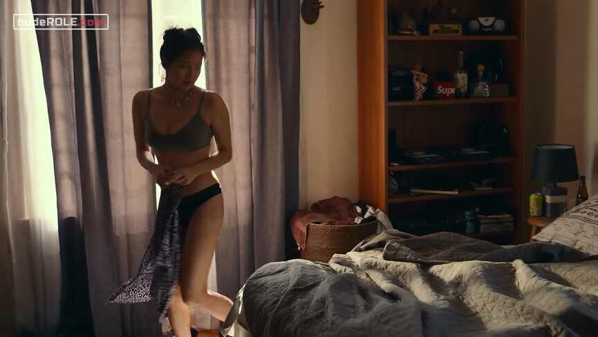1. Emma sexy – DAVE s01e07 (2020)