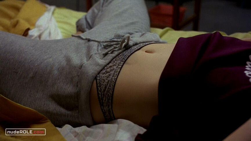 4. Ruth Stoops sexy – Citizen Ruth (1996)