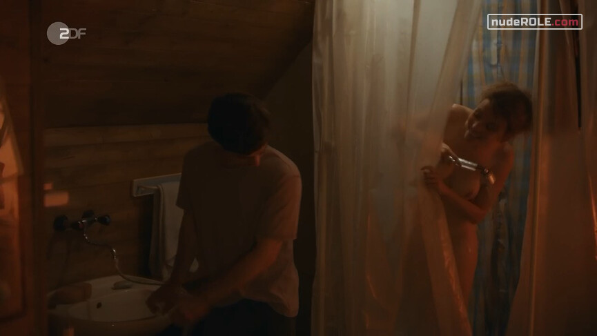 1. Christa Bohla nude – Preis der Freiheit (2019)