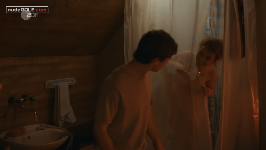 5. Christa Bohla nude – Preis der Freiheit (2019)