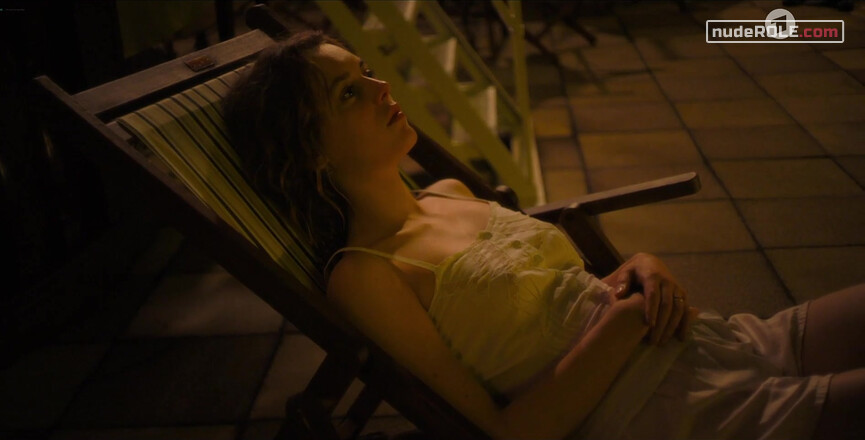 21. Hedi Kron nude , Fritzi Jandorf nude – KaDeWe s01e03-06 (2021)