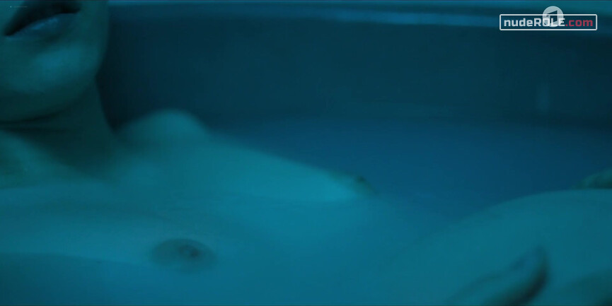 30. Hedi Kron nude , Fritzi Jandorf nude – KaDeWe s01e03-06 (2021)