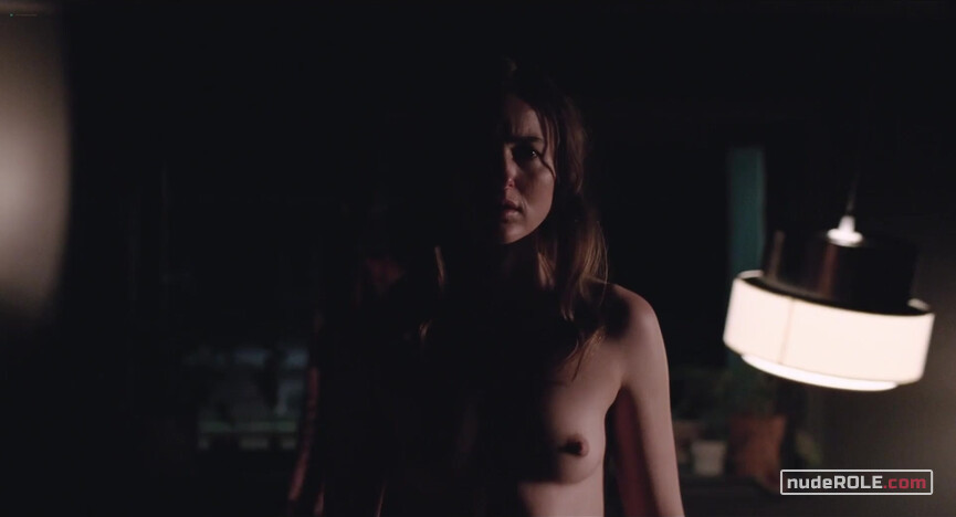 18. Julie nude – The Worst Person in the World (2021)