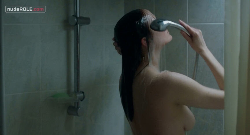 4. Sarah Loreau nude – Proxima (2019)
