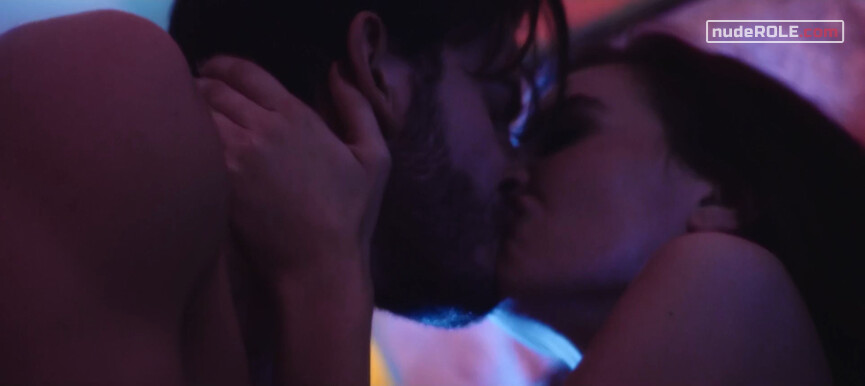 6. Marilyn sexy – Cyanide Love (2018)