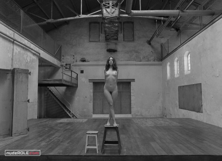 4. Simone nude – The French Dispatch (2021)