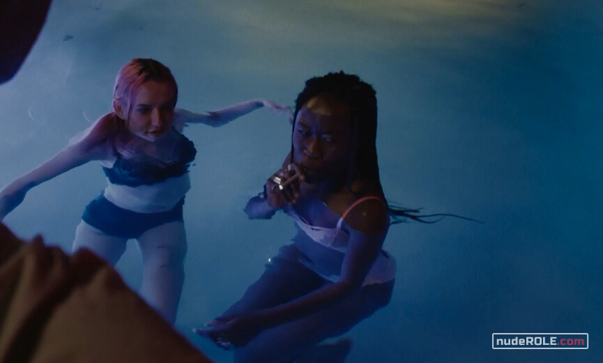 5. Hannah sexy, Dana Lee sexy – Lost Transmissions (2019)
