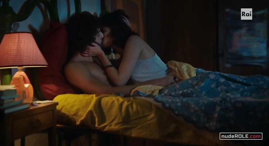 9. Erica Giordani sexy, Jess nude , Anna sexy – Pezzi unici s01e04, e09, e10, e11 (2019)