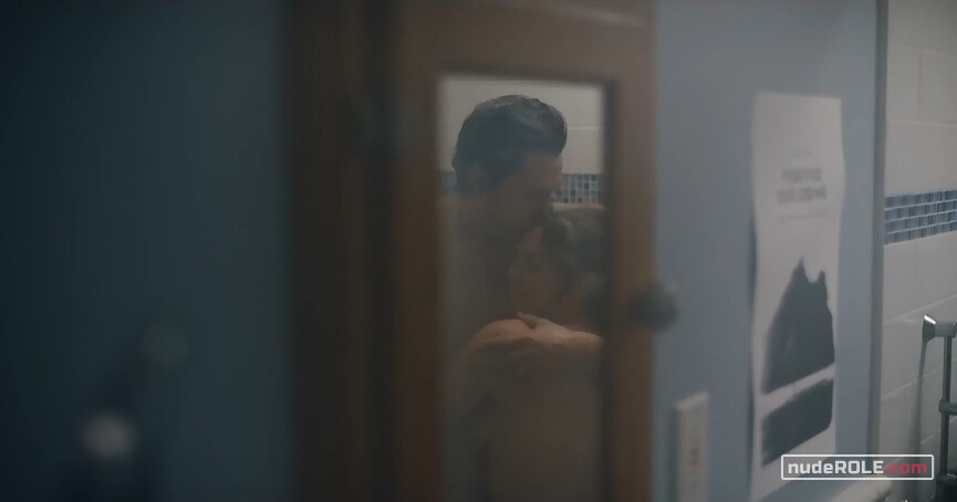 6. Laurence nude – Fourchette s01e06-07 (2019)