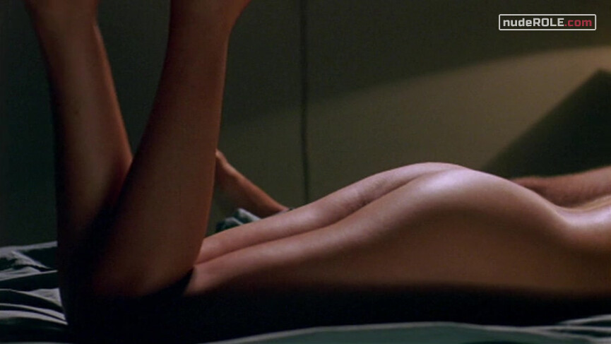 17. Laura nude – Kiss Me (2004)