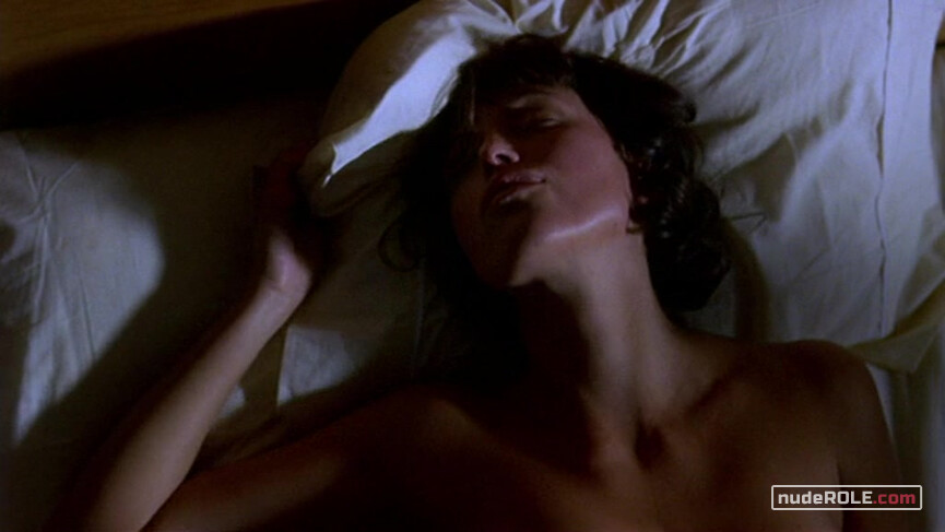 3. Laura nude – Kiss Me (2004)