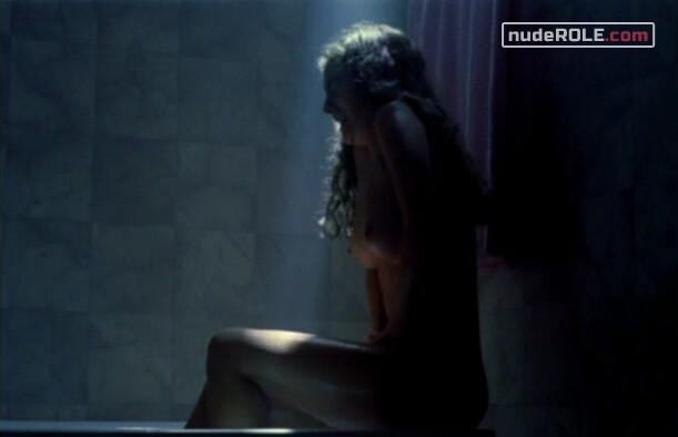 1. Mariana nude – A Passagem da Noite (2003)