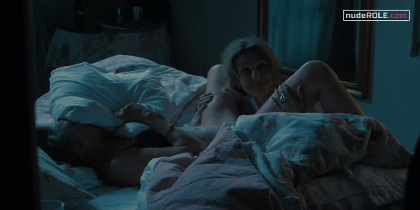 12. Helle nude, Linda nude – Happy Ending (2018)