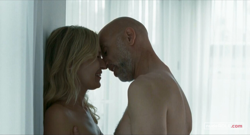 4. Béatrice Malinovsky sexy – Boris Without Beatrice (2016)