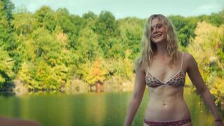 Violet sexy – All the Bright Places (2020)