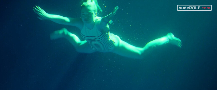 13. Violet sexy – All the Bright Places (2020)