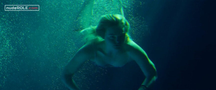 5. Violet sexy – All the Bright Places (2020)