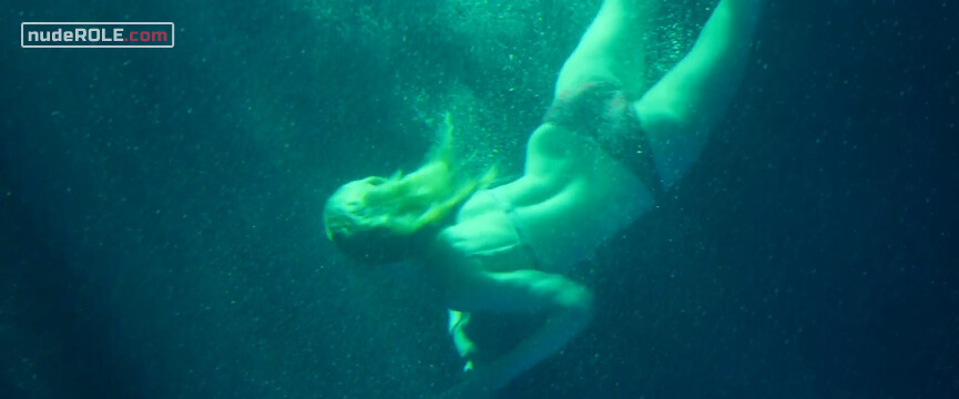 6. Violet sexy – All the Bright Places (2020)