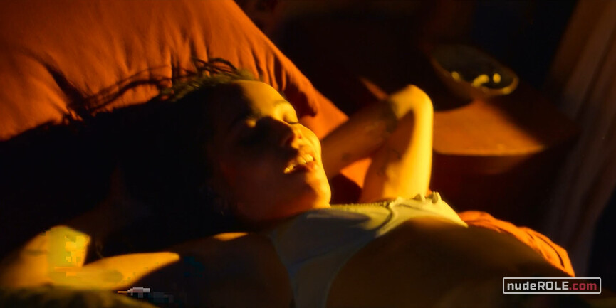 8. Robyn 'Rob' Brooks nude – High Fidelity s01e01, e06, e09 (2020)