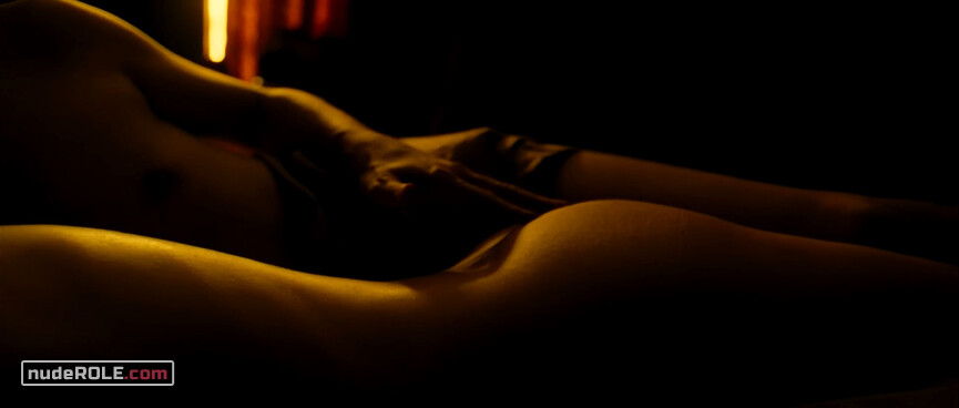 2. Leonie Gilmour nude – Leonie (2010)