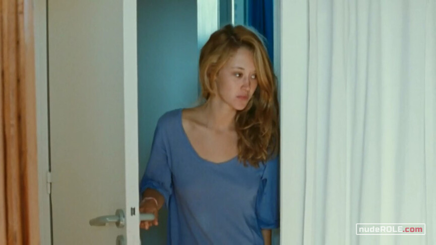 7. Patricia sexy, Juliette nude – A World Without Women (2011)