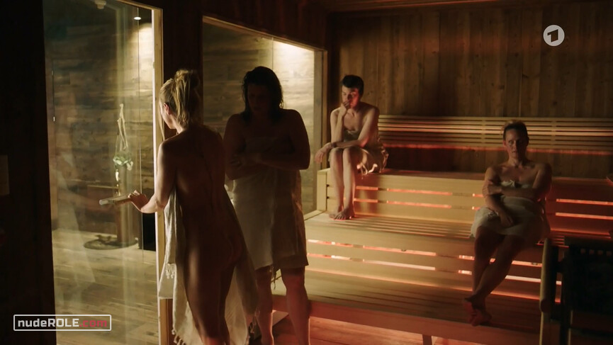 8. Alexa nude – Eine harte Tour (2020)