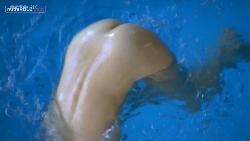 2. Florence Chamard nude – Les Vivants et les Morts s01e06 (2009)