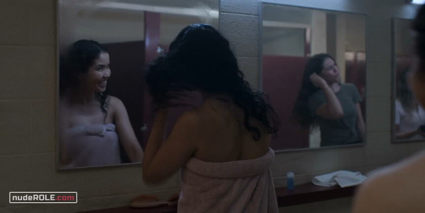2. Colette French sexy, Beth Cassidy sexy, Addy Hanlon sexy – Dare Me s01e06 (2020)