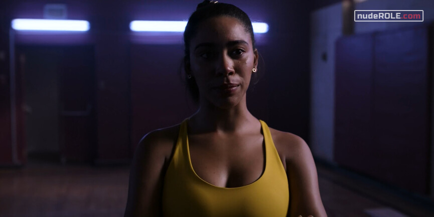 8. Colette French sexy, Beth Cassidy sexy, Addy Hanlon sexy – Dare Me s01e06 (2020)