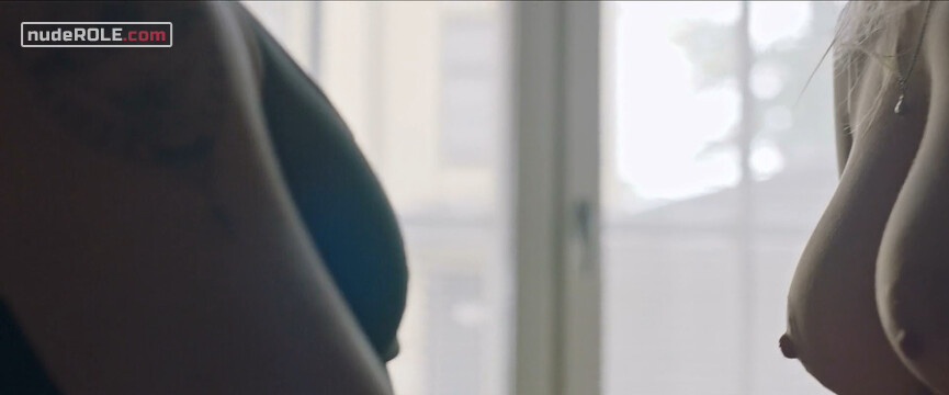 16. Jonna nude, Piki sexy – Baby Jane (2019)