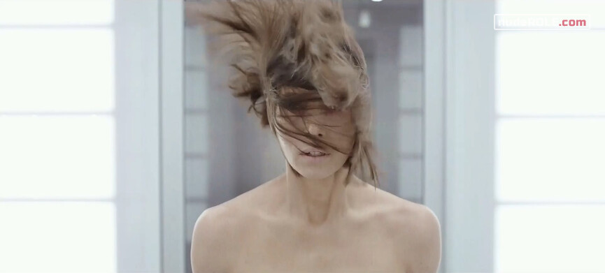 3. Lia Haddock sexy – Limetown s01e05 (2019)