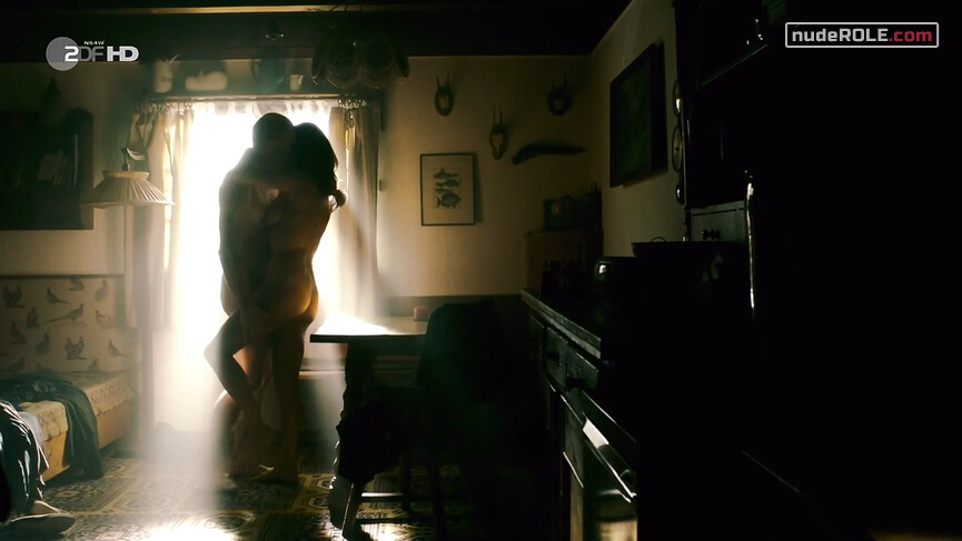 1. Sigrid von Gems nude – Die verlorene Tochter s01e04 (2020)