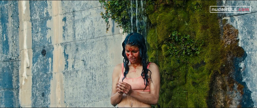 5. Doctora sexy, Leidi sexy, Sueca sexy – Monos (2019)