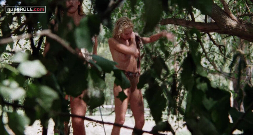 12. Tshingi nude, Dyala nude – Amazons (1986)