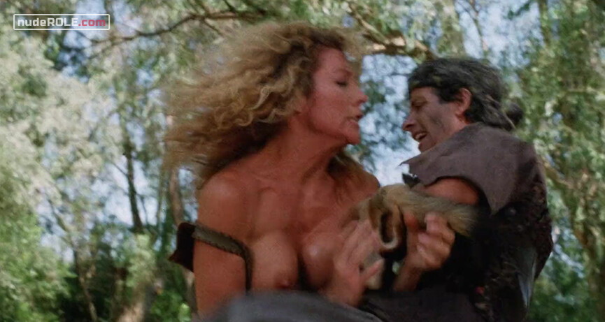 20. Tshingi nude, Dyala nude – Amazons (1986)