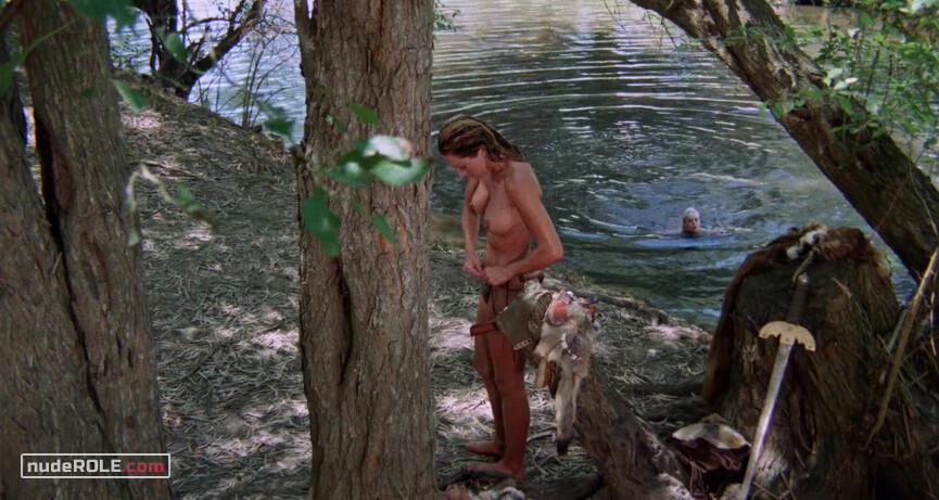 9. Tshingi nude, Dyala nude – Amazons (1986)
