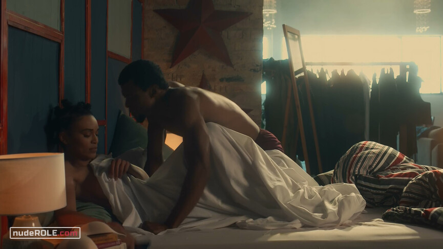 5. Queen Sono nude – Queen Sono s01e04, e06 (2020)