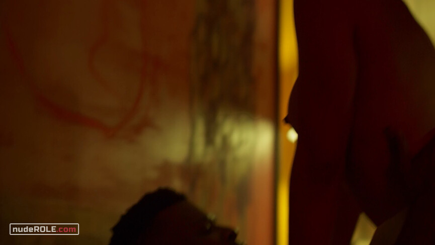 7. Queen Sono nude – Queen Sono s01e04, e06 (2020)