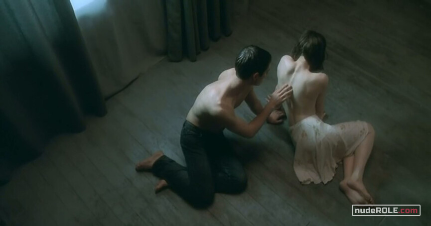 4. Anzhela nude – Kontakt (2005)