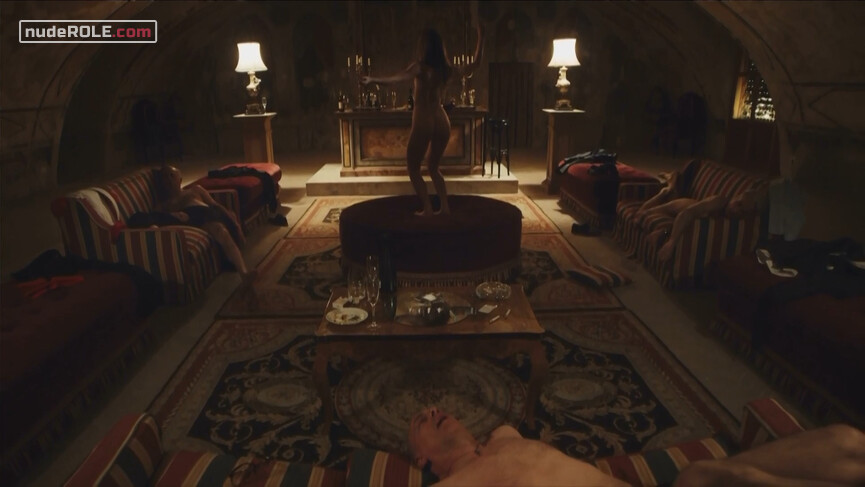 8. Esther Aubry nude – The New Pope s01e05-06 (2020)