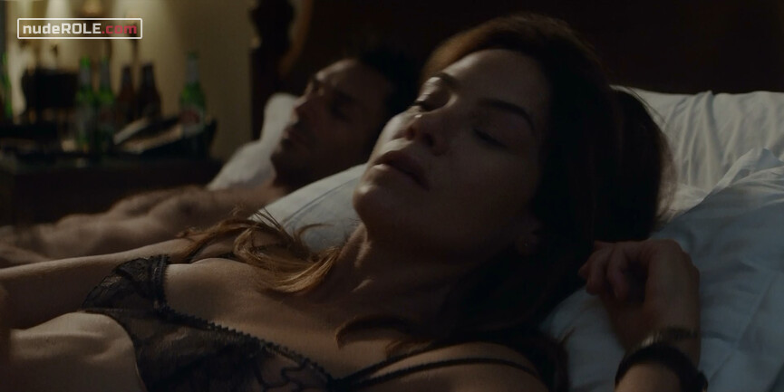 8. Rebecca Iguero sexy, Eva Geller sexy – Messiah s01e08-09 (2020)